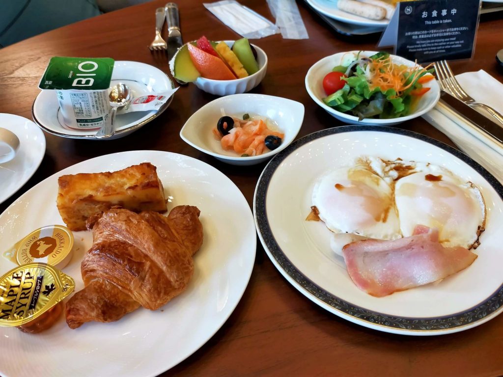 横浜ベイシェラトンホテル＆タワーズの朝食「シーウィンド」にて